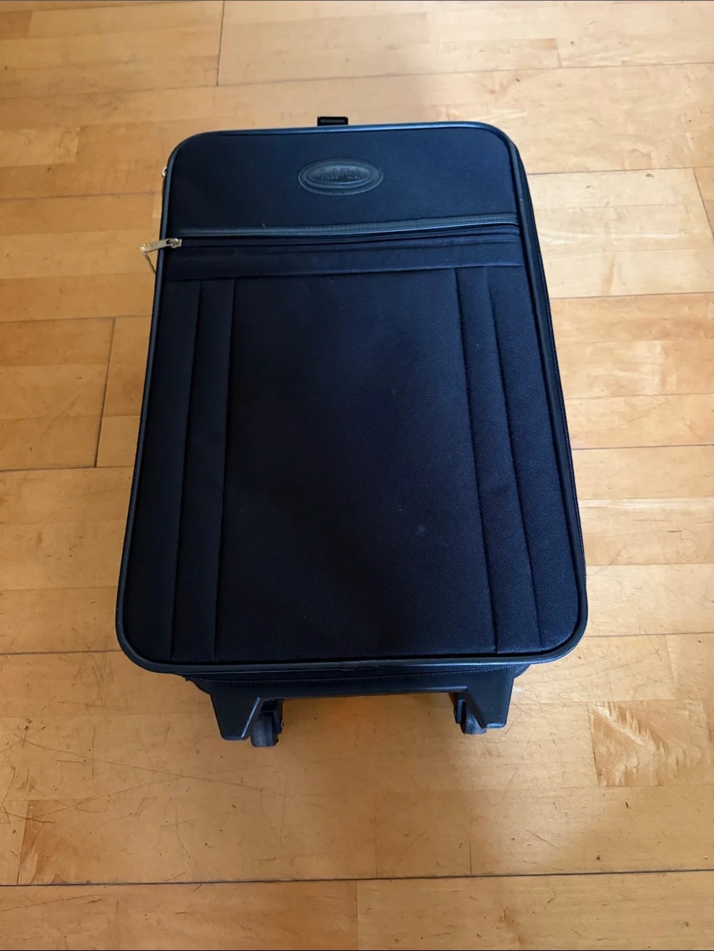 Black Carry-On Rolling Garment Bag -very clean